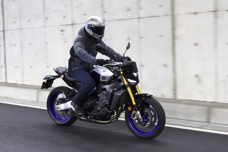 マフラーインプレMT-09] 肝心なのはスロットル開け始めのトルクライン