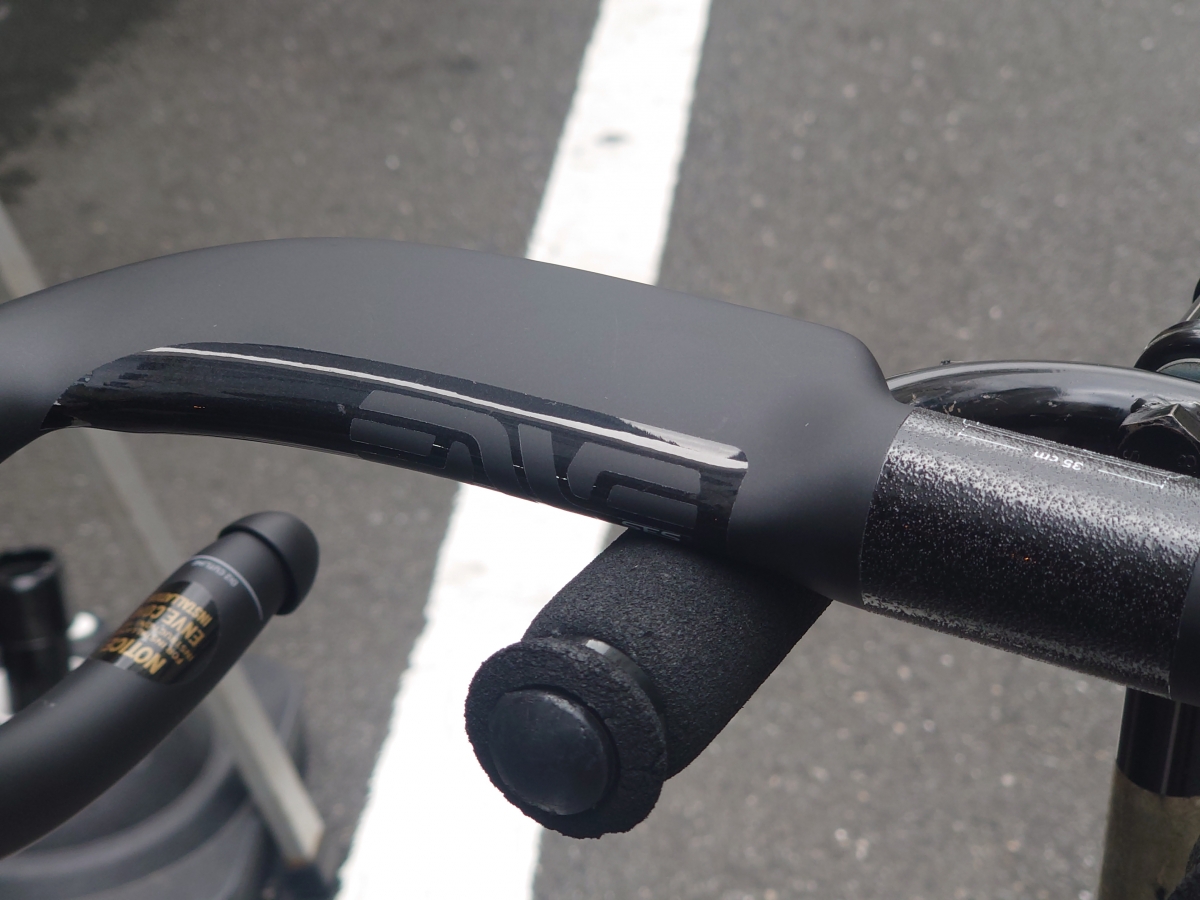 究極のエアロハンドル】ENVE SES AERO HANDLEBAR！フレア形状で超