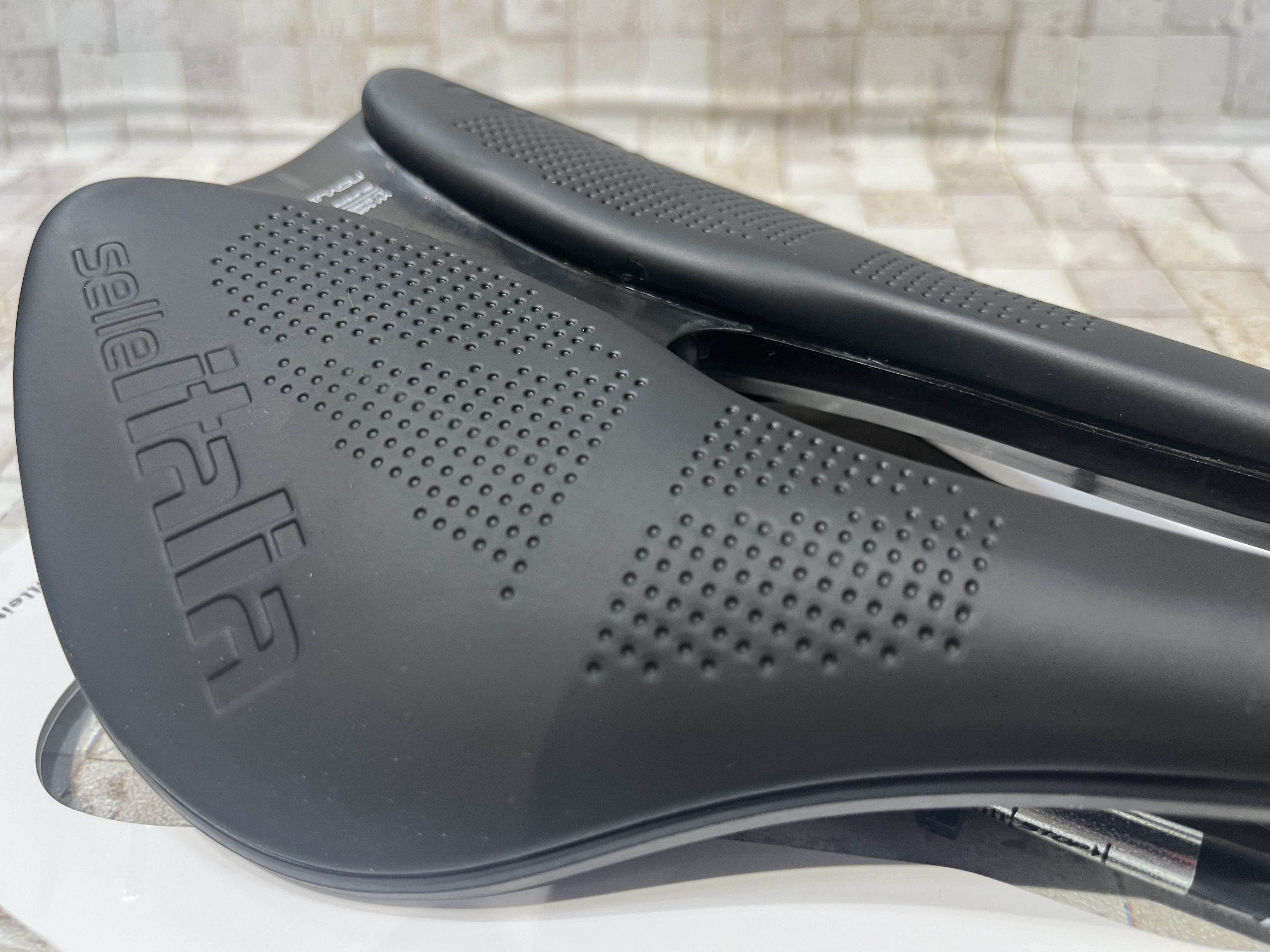 selle italia】今超人気のショートサドル在庫してます！『NOVUS BOOST