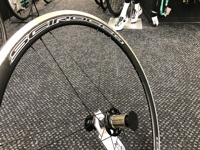 Campagnolo】伝統のG3組と35mmハイトのリムを採用した秀逸なアルミ