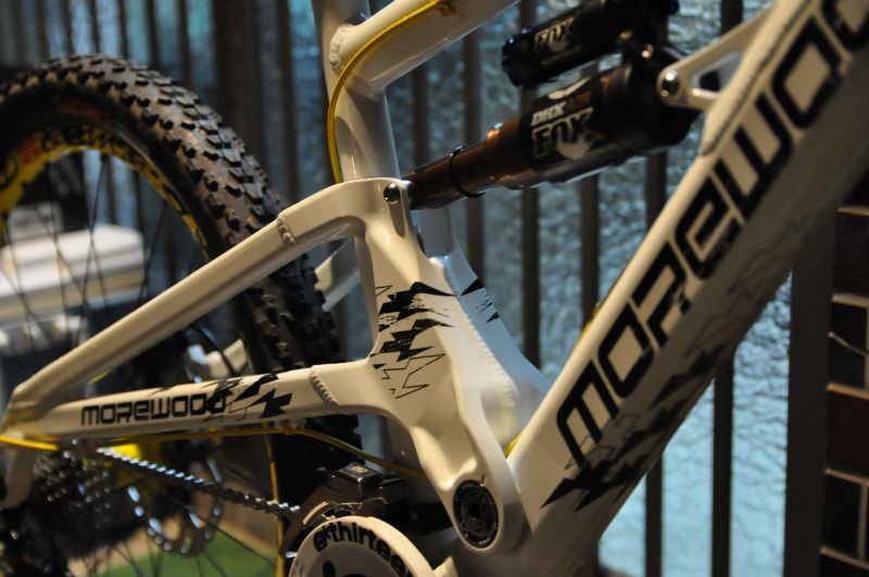 Morewood直押しの逆襲: Yurisの日記