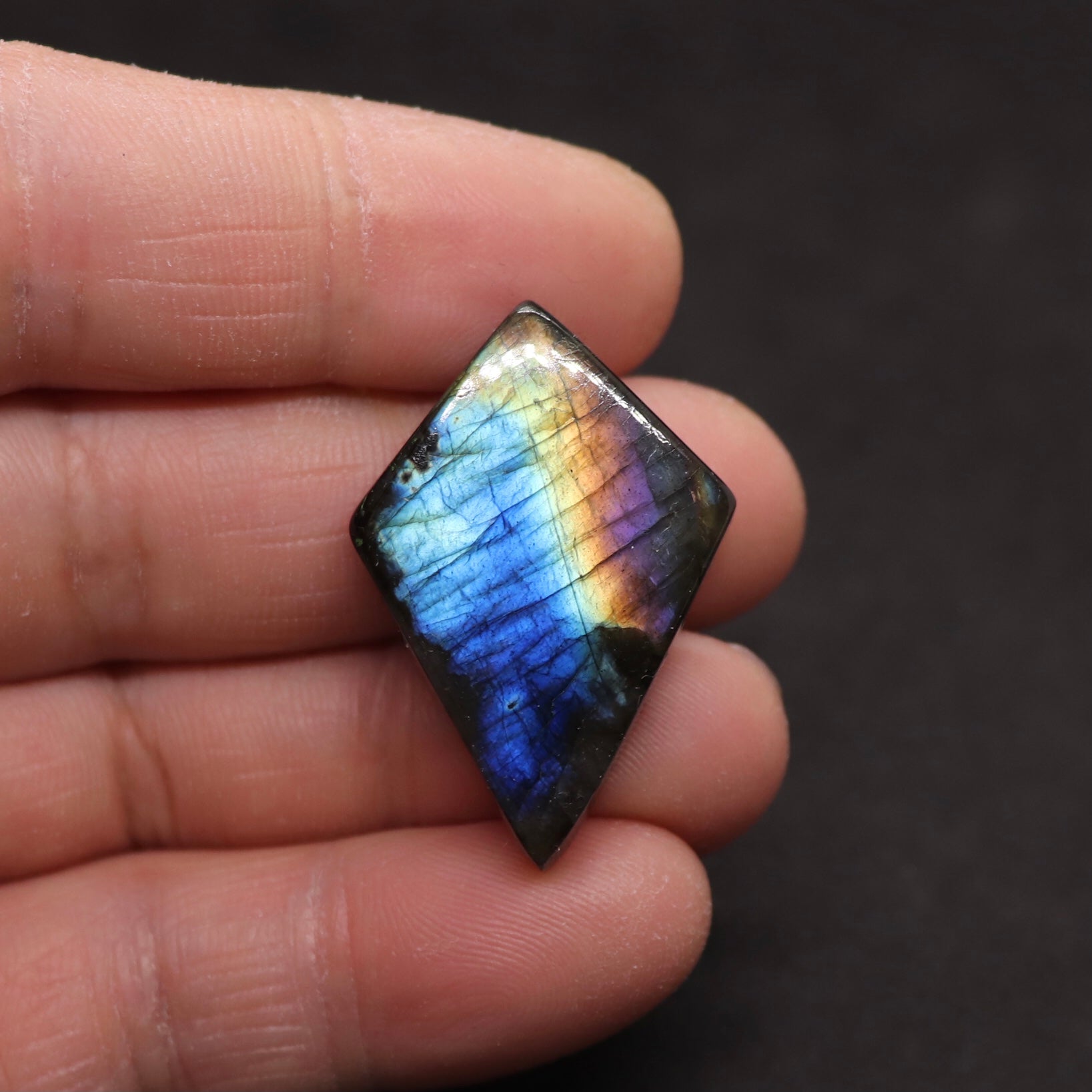 ⓵ラブラドライト 月 星 ラブラドライト35㎜ – 天然石屋 優月堂