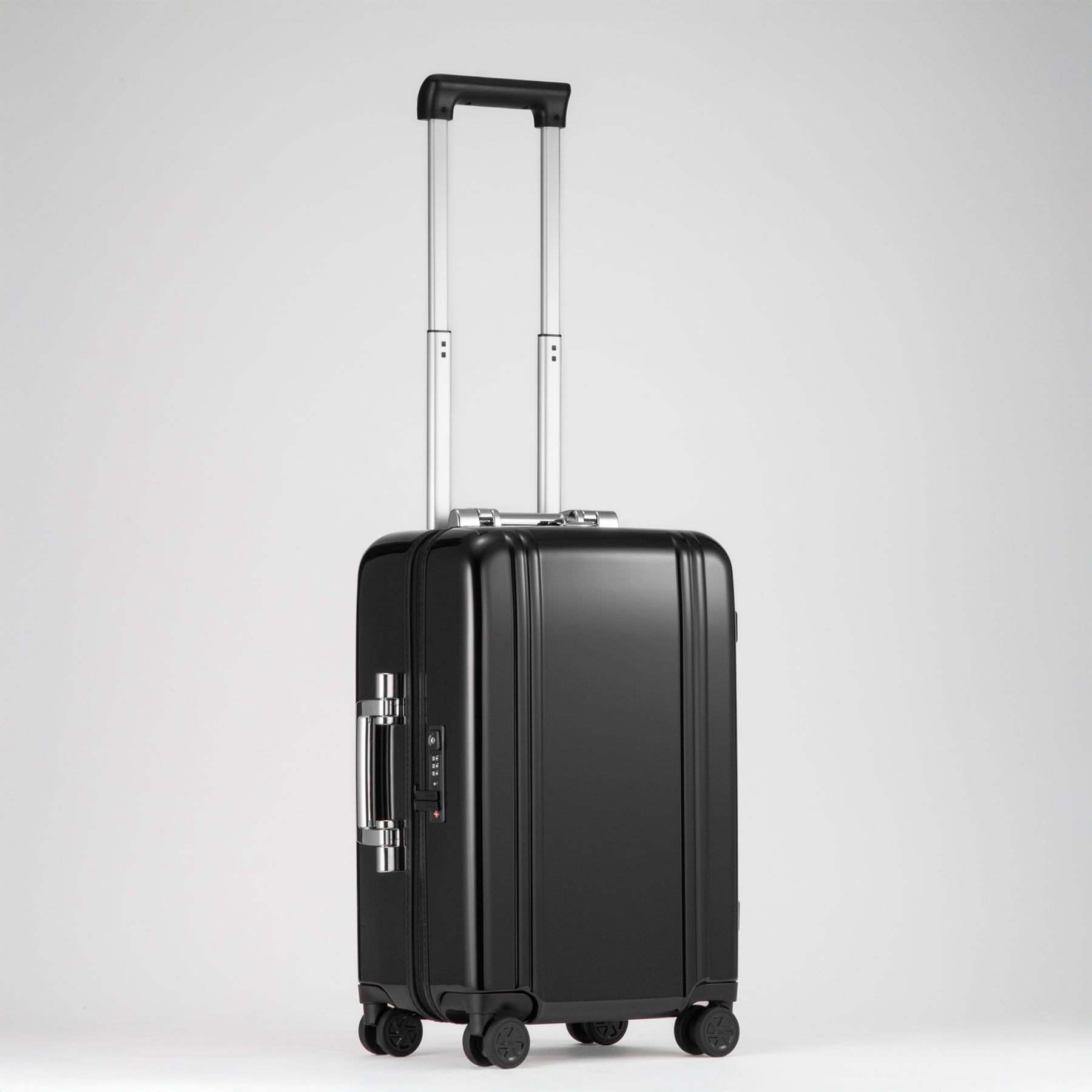 Classic Lightweight 3.0 D | Carry-On Travel Case 32L 81561 – ZERO