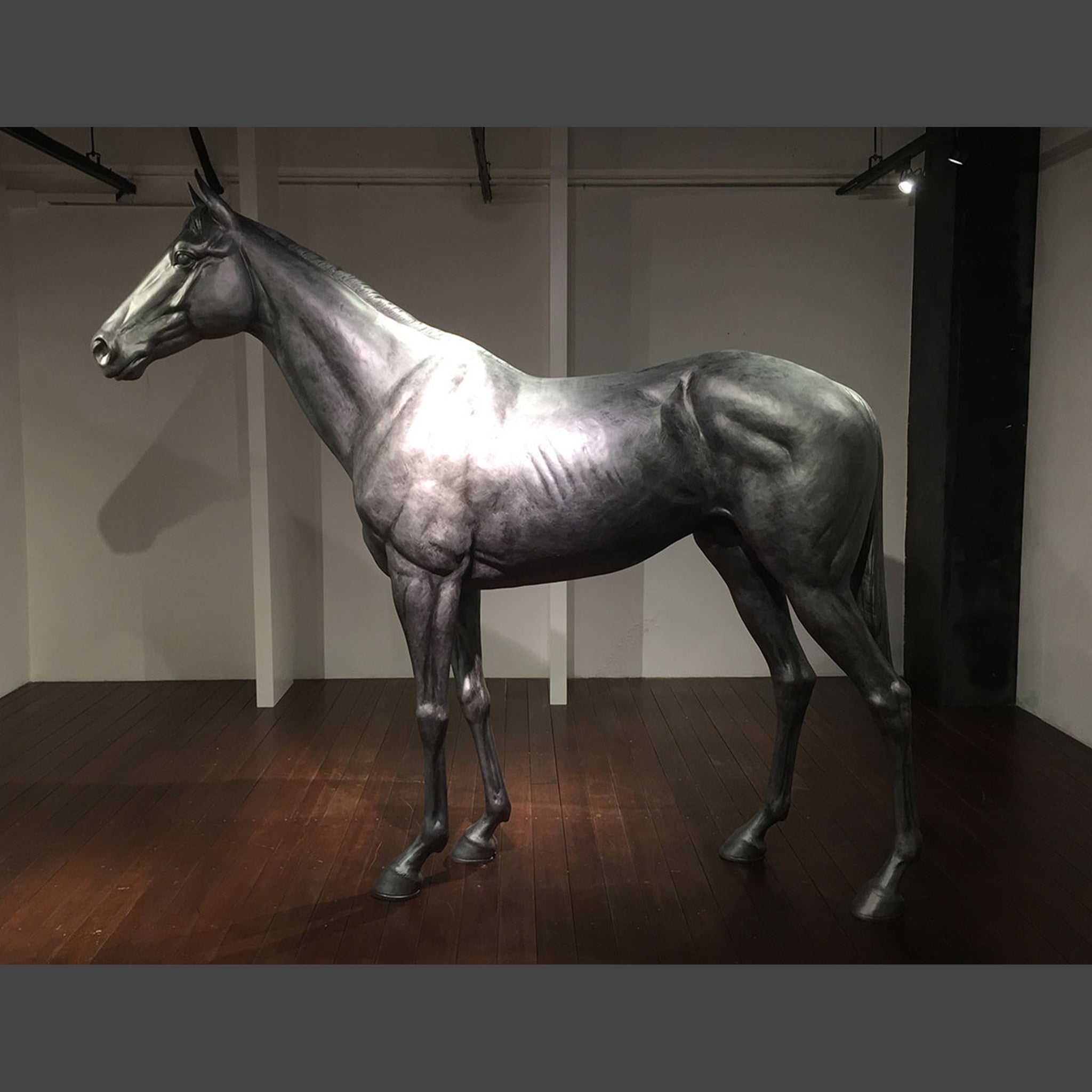 実物大！馬のオブジェ｜half-a-horse Whole（ハーフ・ア・ホース 全身