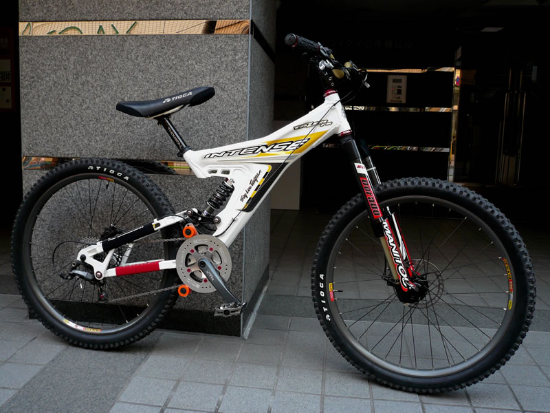 INTENSE TAZER FS インテンス 超美品 For Sale - Circle Traders