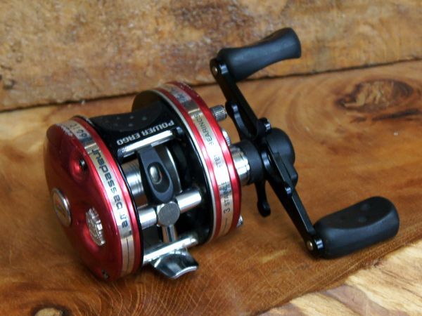 ABU 4601cAbu Garcia UC 4601C ベイトリール Abu Garcia UC 4601C