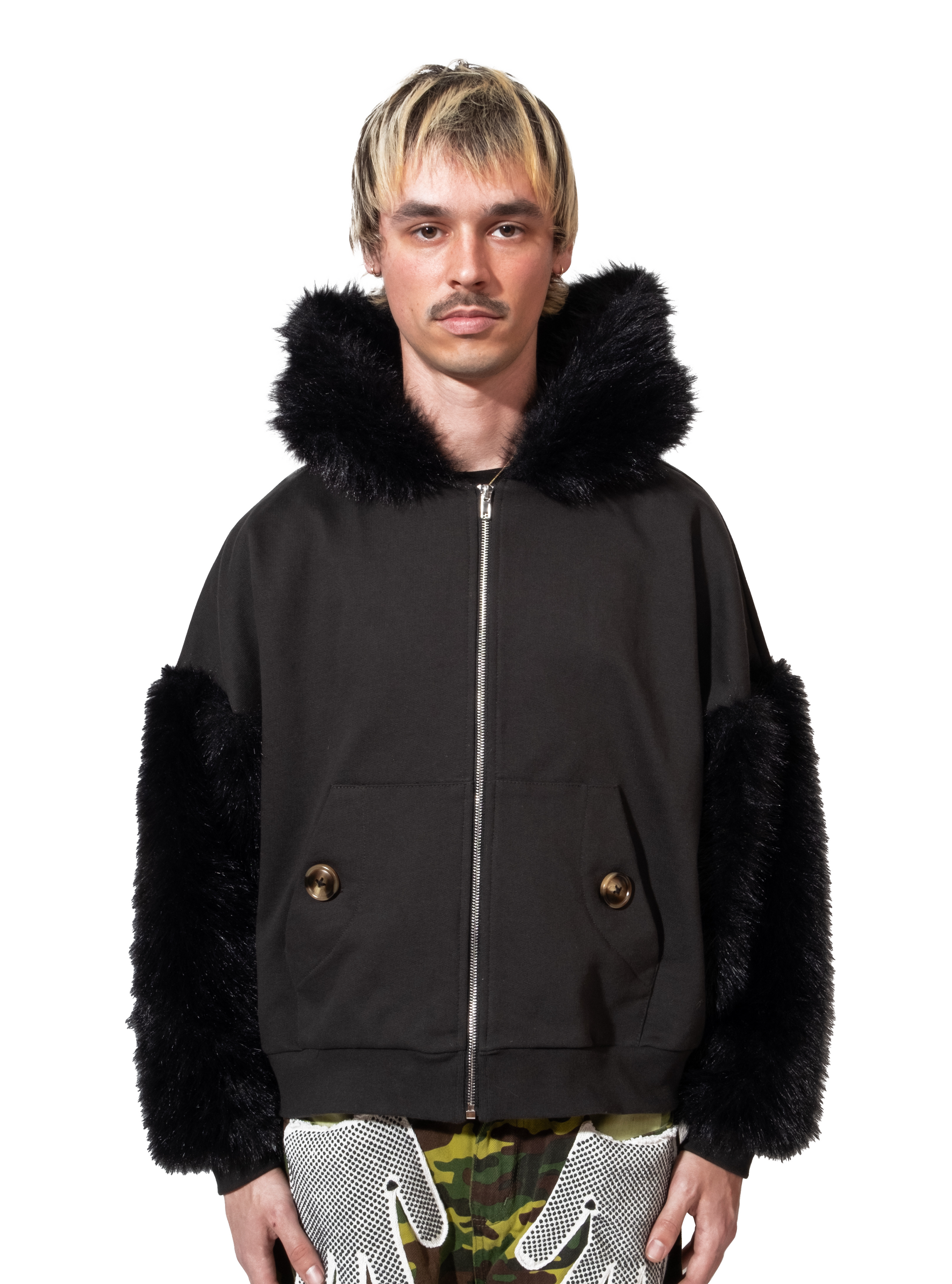 black_hoodie_main_fix.png?v=