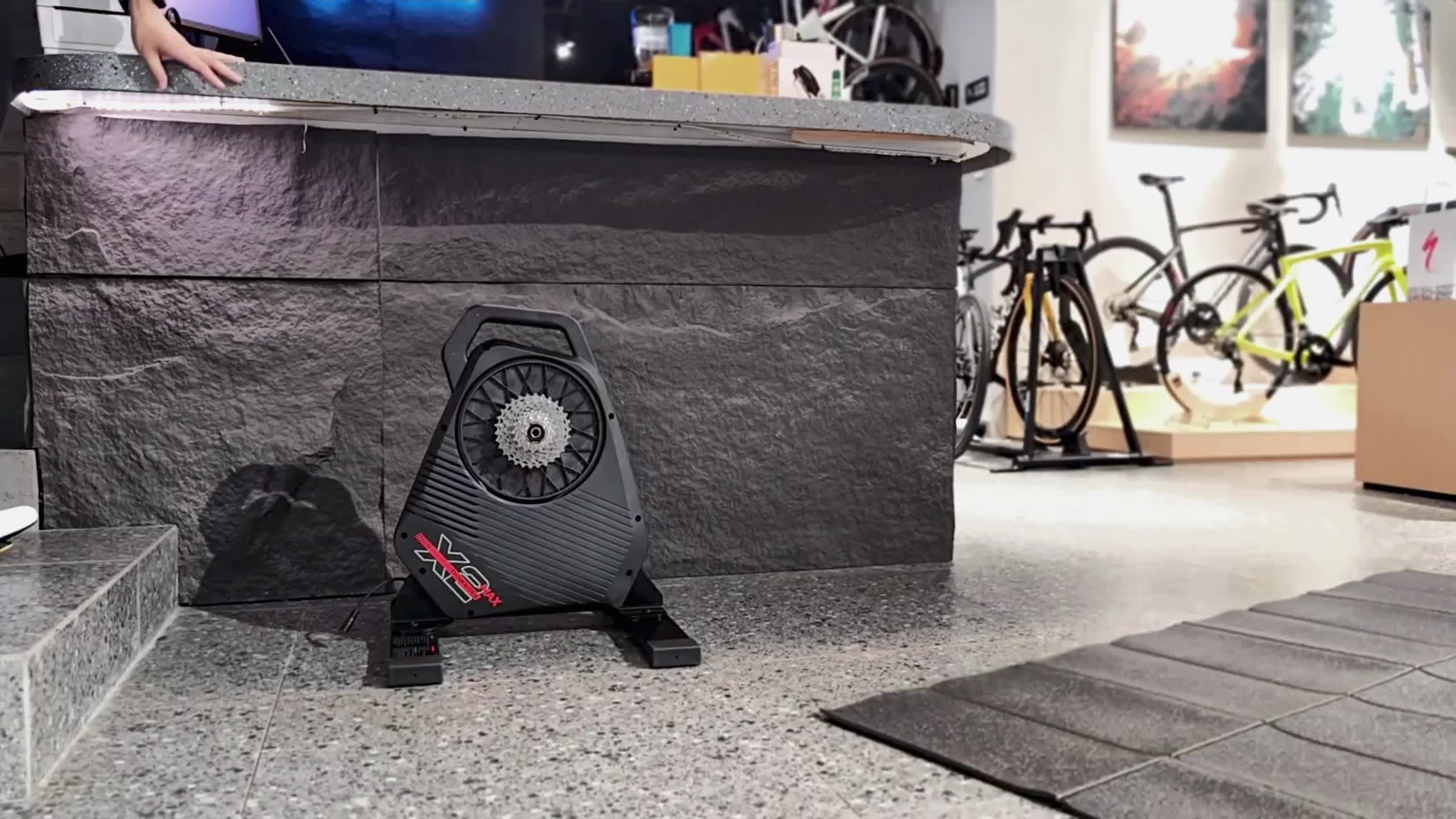 ThinkRider X2Max スマート バイク トレーナー MTB ロード自転車ホーム