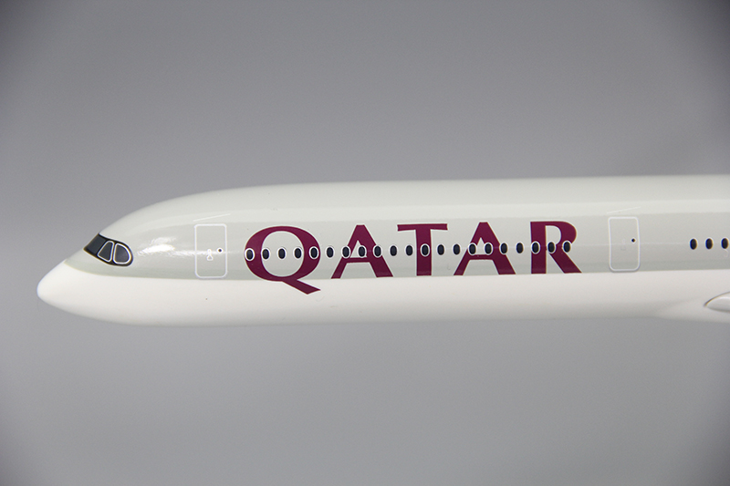 1:200 Scale QATAR Air Airplane A350 A350-1000 ABS Plastic With