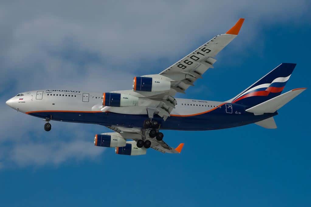 専用AEROFLOT Ilyushin IL-96-300 RA-96015 Phoenix AEROFLOT Russian