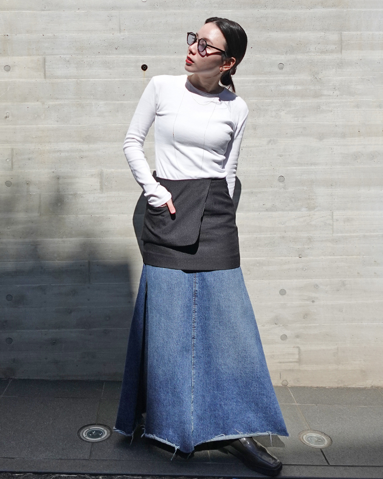 AKTE デニムフレアスカート ロング丈 サイズ2T AKTE デニムフレア