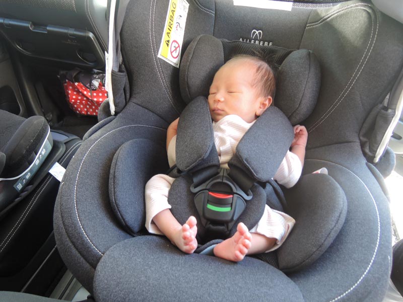 エールベベ AILEBEBE 公式サイト 日本製チャイルドシート・抱っこ紐