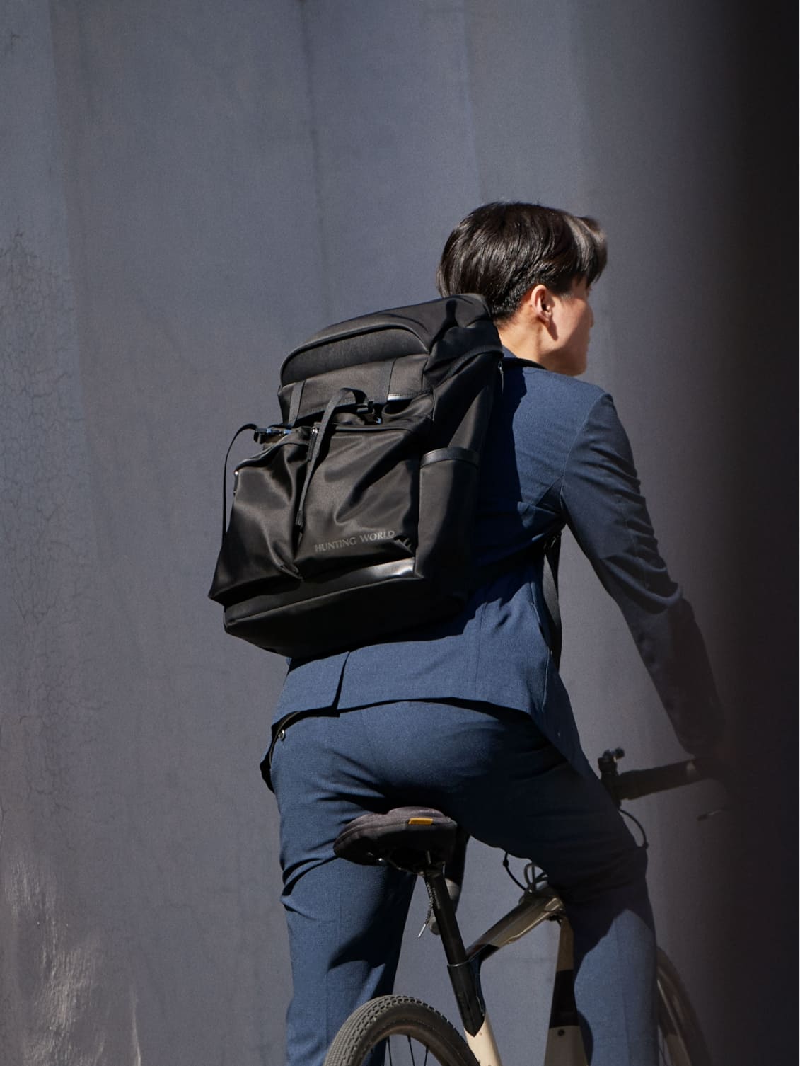 HUNTING WORLD | AOURE HWコラボ vol.1 || AOURE（アウール）公式サイト