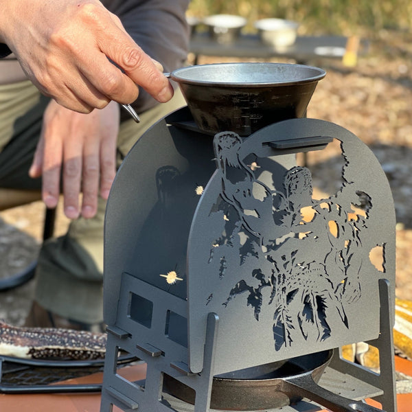 北斗の拳 ラオウ焚火台 – AOZORAGEAR(アオゾラギア オンラインショップ)