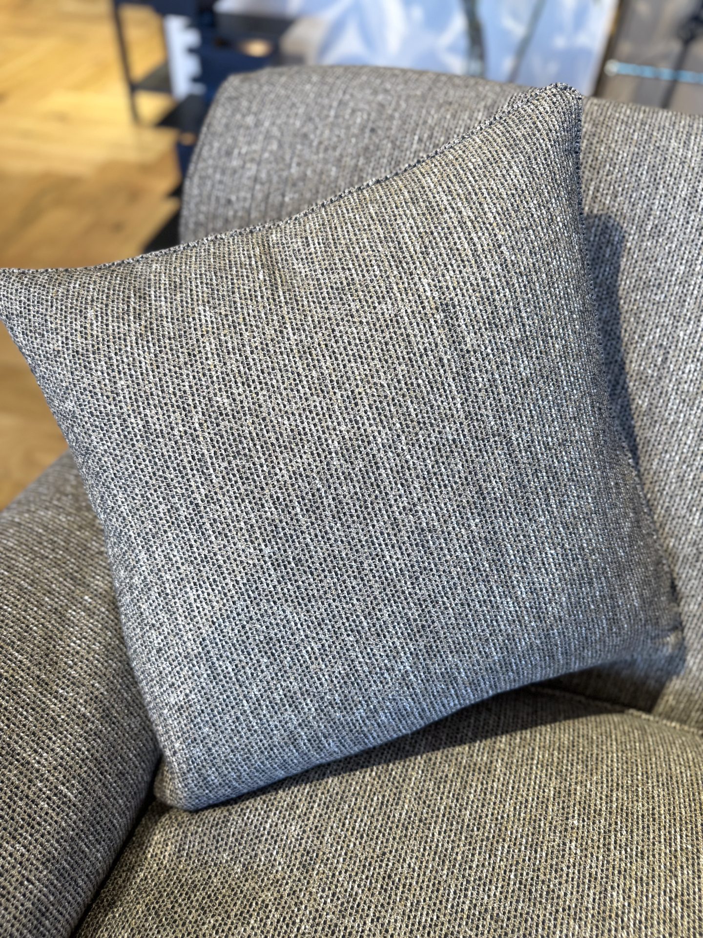 ザ・コンランショップ】手軽な模様替えに、クッションカバーがいい