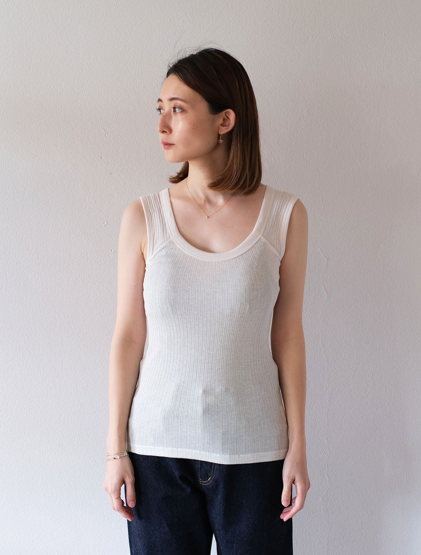 リブタンクトップ (CLOSELY CLICK PEBBLE) – ambiente