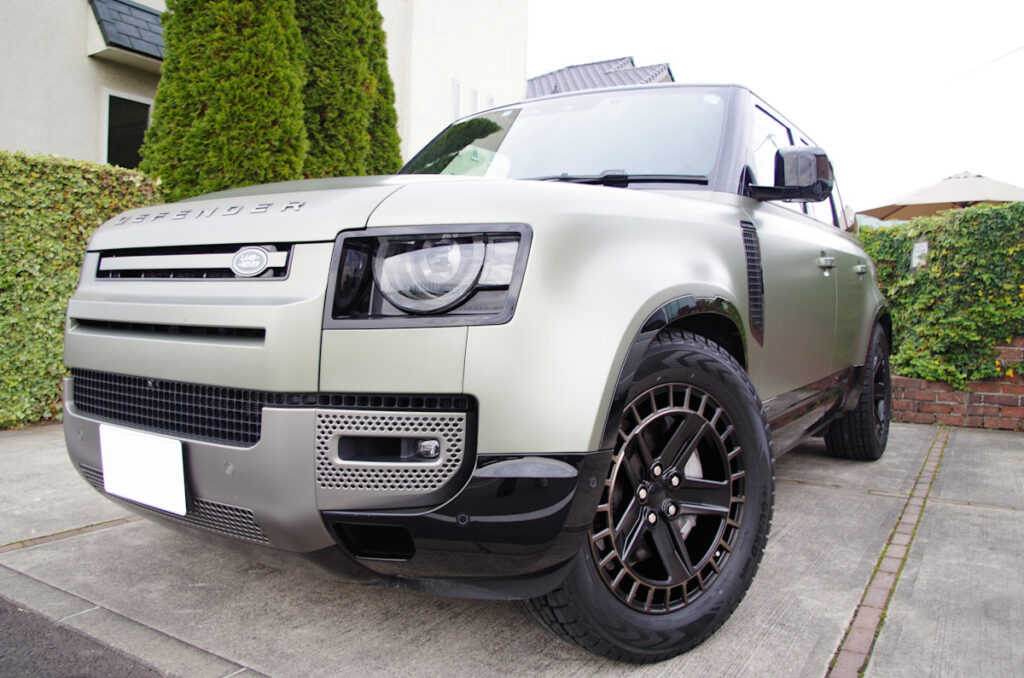 ランドローバー ディフェンダー110 x 20インチ スタッドレス「275