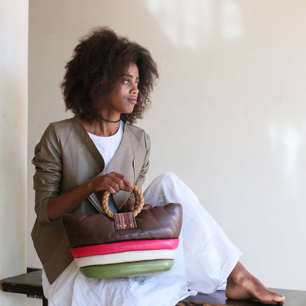 Hug Hug / シープスキン ハンドバッグ – andu amet