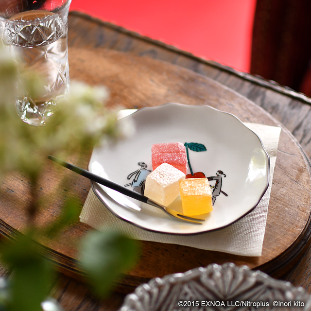 刀剣乱舞-ONLINE-｜九谷焼 花型皿（加州清光・大和守安定）