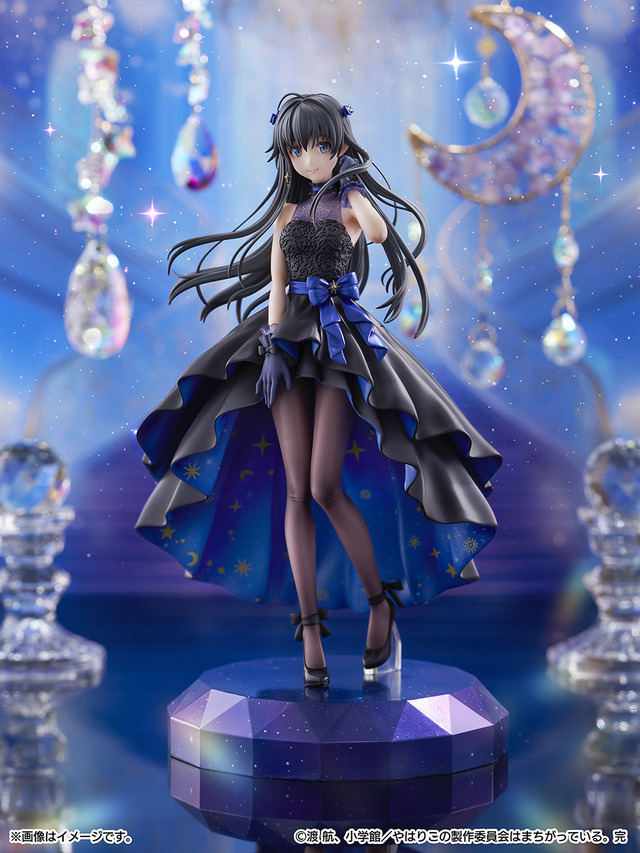 俺ガイル」雪ノ下雪乃が制服を脱いで妖艶なミニドレス姿に― 気品