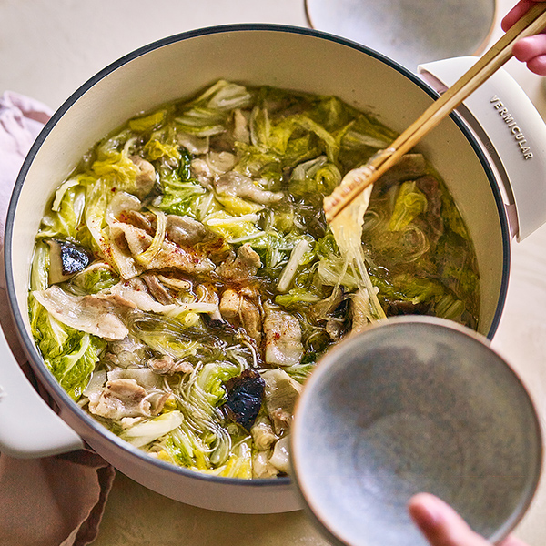 バーミキュラ / オーブンポット2 26cm マットブラックを贈るなら、多彩