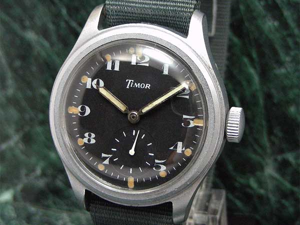ティモール TIMOR ミリタリーウォッチ 英国軍用 スモールセコンド 手