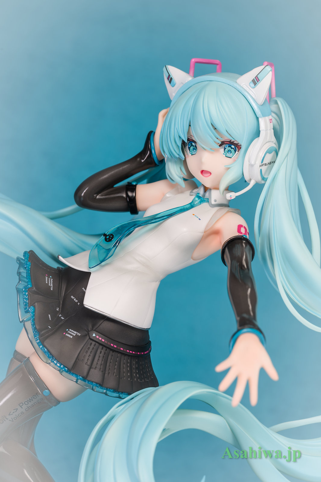 フリュー 初音ミク 猫耳ヘッドフォンVer. 妖舞YOWU×F:NEX よつばと