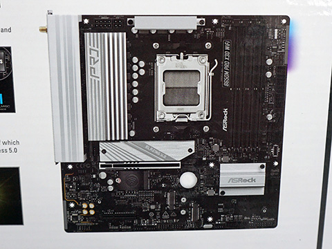 ASRockのAM5マザー「B650M Pro X3D」が登場、Wi-Fi有無で2製品 - AKIBA
