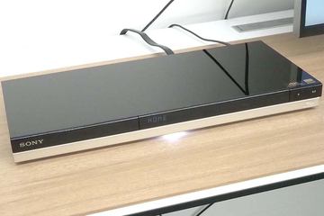 ソニー、Wチューナ/2TB搭載で約63,000円のBDレコーダ「BDZ-ZW2500