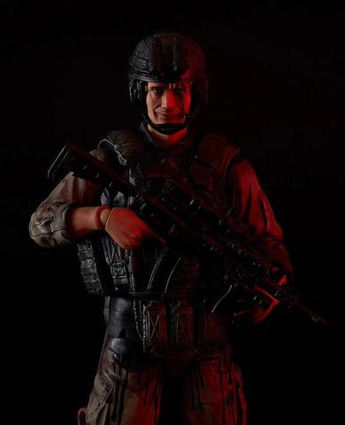 BB、パパだよ”。「デス・ストランディング」よりマッツ・ミケルセン