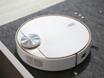 Anker、吸引/水拭きができる26,800円のロボット掃除機「Eufy RoboVac