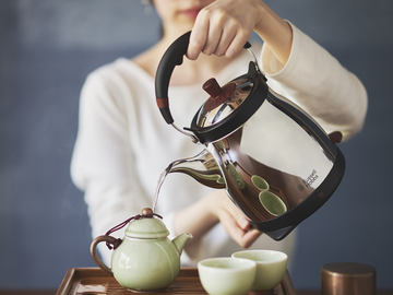 バルミューダの電気ケトルにスタバモデル、「スターバックス リザーブ