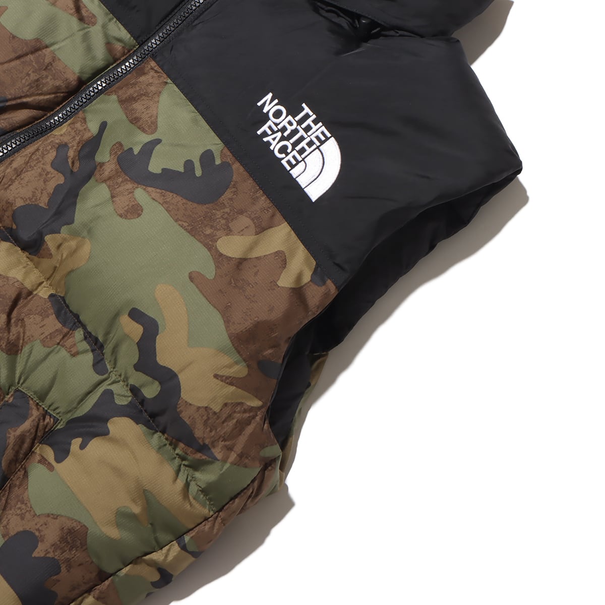 THE NORTH FACE NOVELTY NUPTSE VEST TNFカモ 23FW-I（ザ・ノース