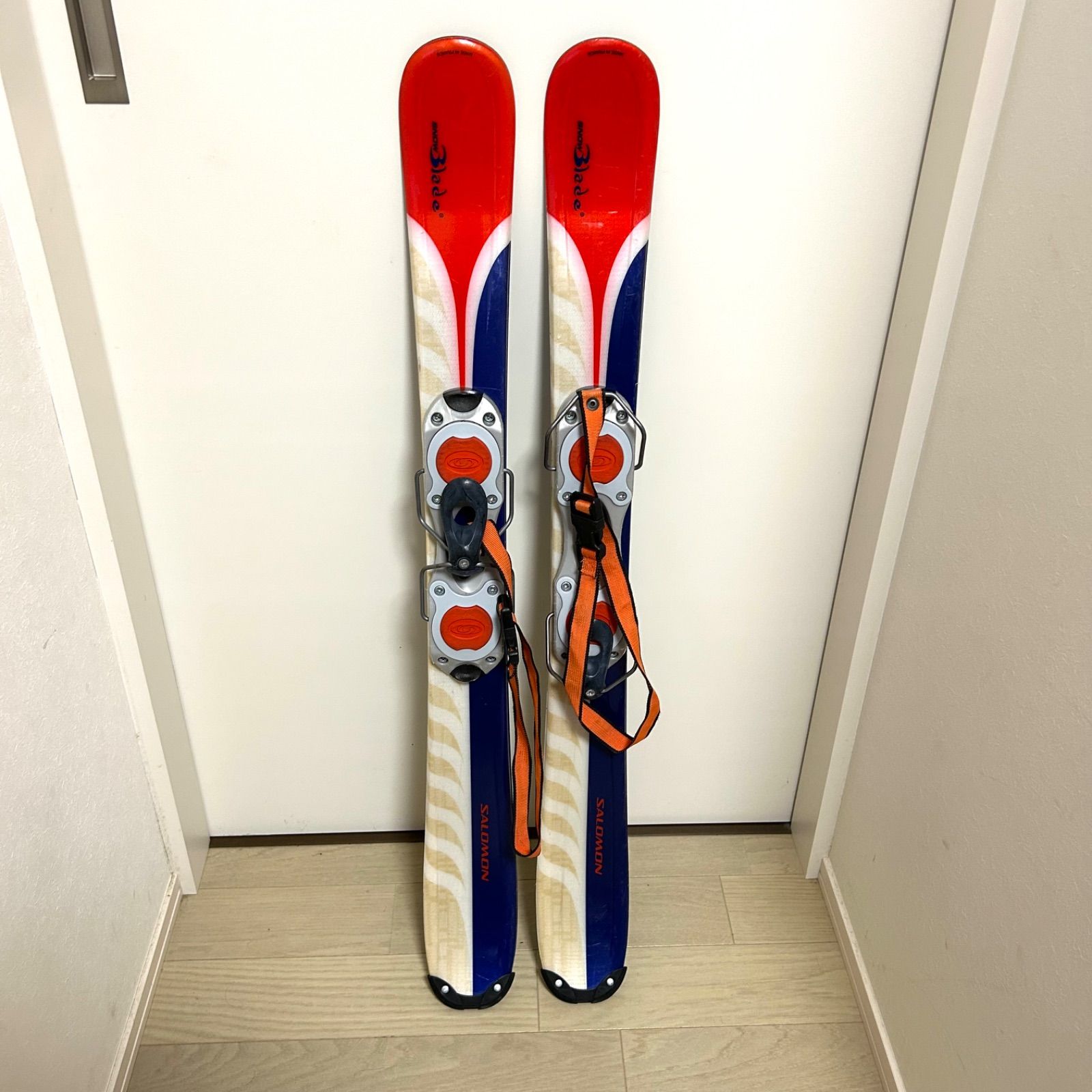 SALOMON製ショートスキー・ファンスキー2セット、スキーウェア