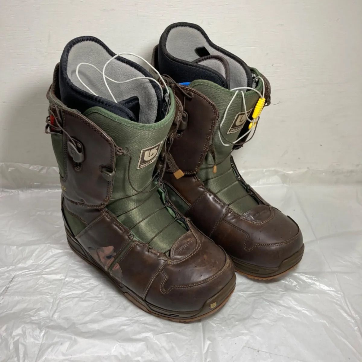スノーボードブーツ FLOW カーキ スノーボードブーツ FLOW カーキ