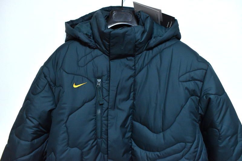 新品 NIKE Therma-FIT レペル サイドライン サッカージャケット【S