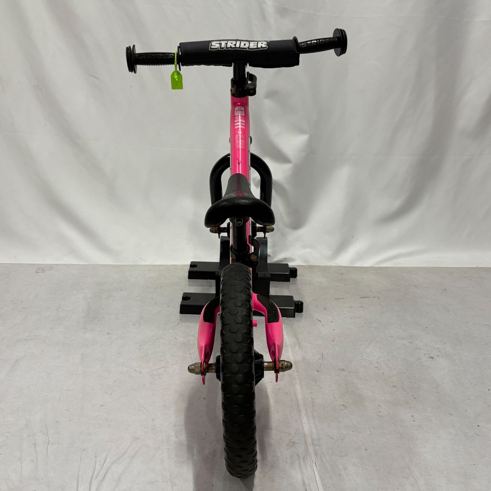 STRIDER スライダー12スポーツ バランスバイク ピンク STRIDER