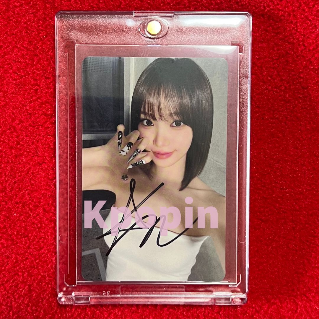 Le Sserafim チェウォン 直筆サイン入りトレカ ユニバーサル