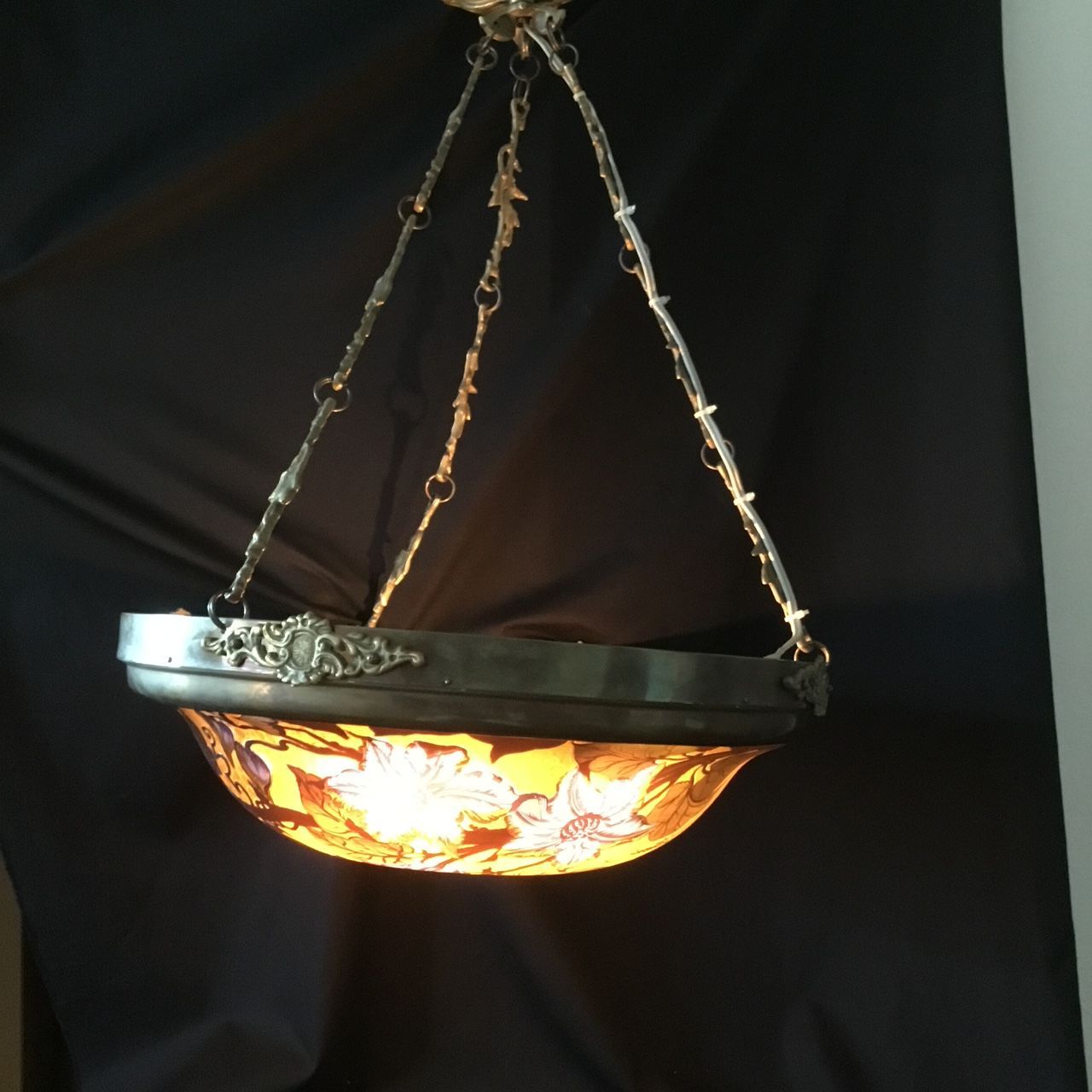 ガレ 天吊り型ランプ NO2（花文様）多層被せガラス ルーマニア（蘇る