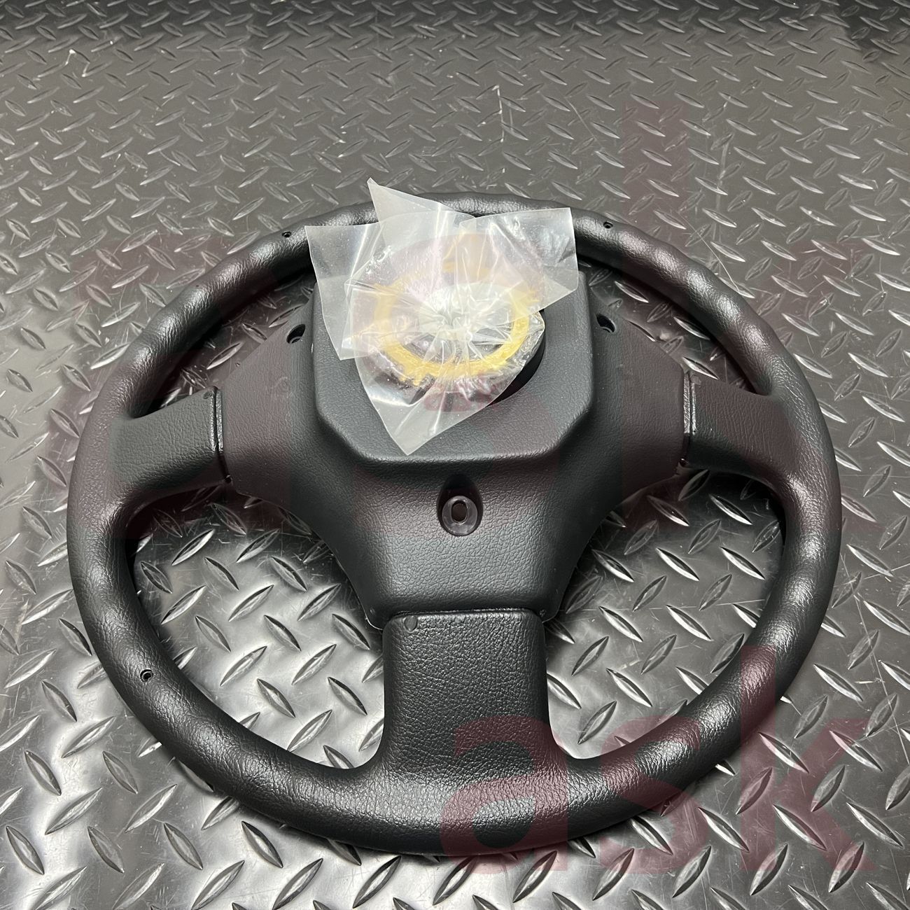 ☆新品 ランドクルーザー 80系用 ステアリング ホイール ASSY ハンドル