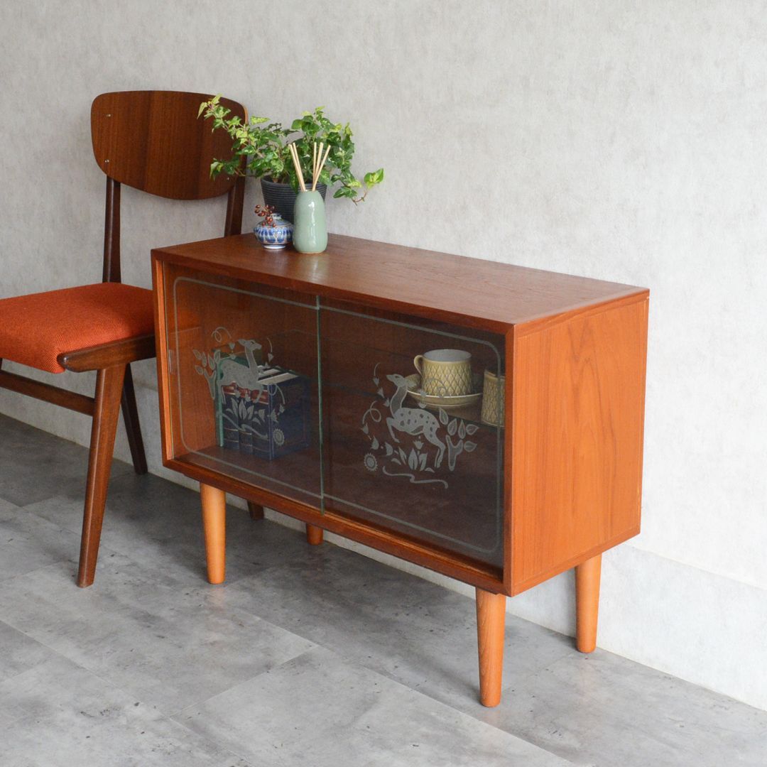 デンマーク 北欧ヴィンテージ チーク ガラスキャビネット 北欧家具