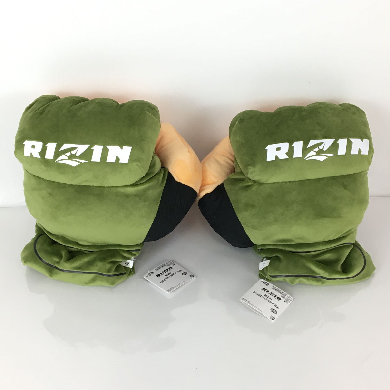 RIZIN BIGグローブぬいぐるみ 全2種セット 左右 セット 中古 / 250116