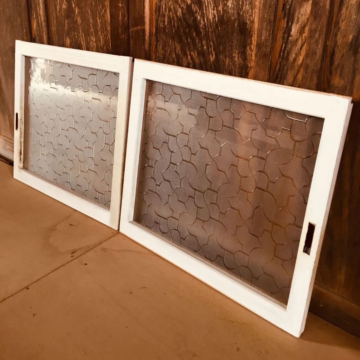 昭和レトロ 小さな白いペンキ窓 型板ガラス「からたち」 レトロガラス