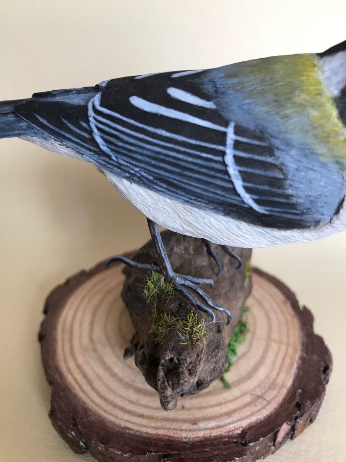 バードカービング（木彫りの鳥）身近な鳥たち シジュウカラ ♀メス