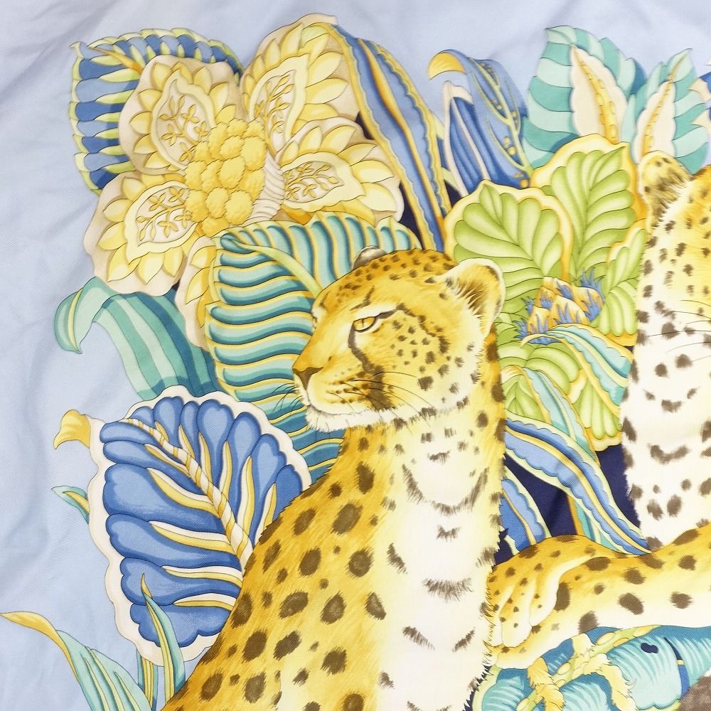 Salvatore Ferragamo ヒョウ柄 シルクスカーフ 【公式通販】