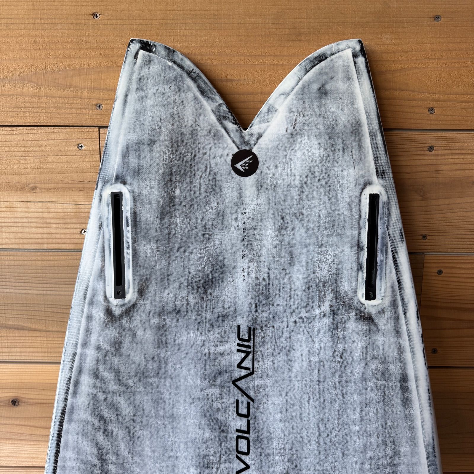 極美中古 ファイヤーワイヤー FIREWIRE 5'4 TOO FISH ボルケニック