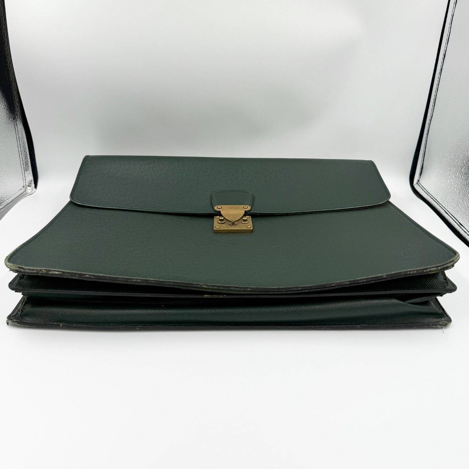 ルイヴィトン タイガ モスコバ ビジネスバッグ ブリーフケース メンズ