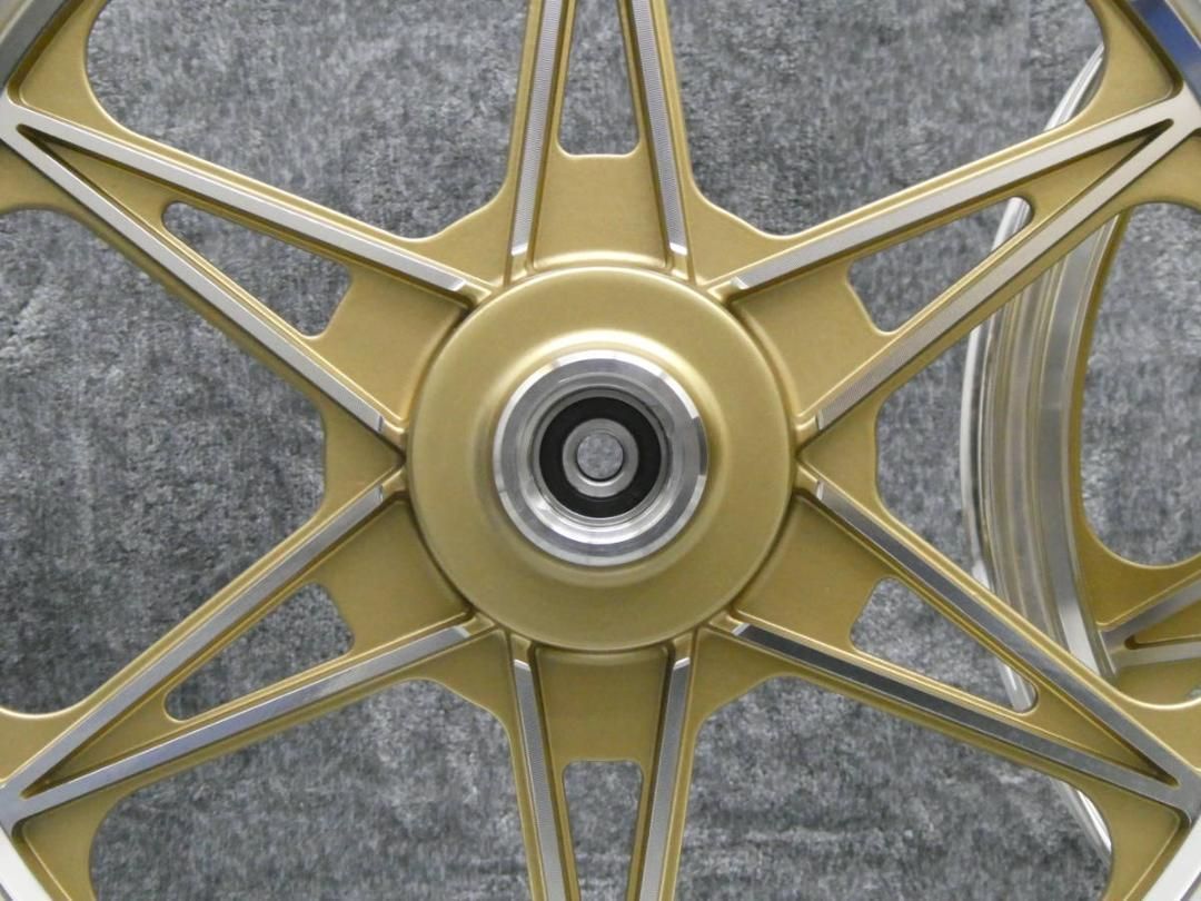 ジェイド250 キャストホイール ゴールド/前後18インチ - メルカリ