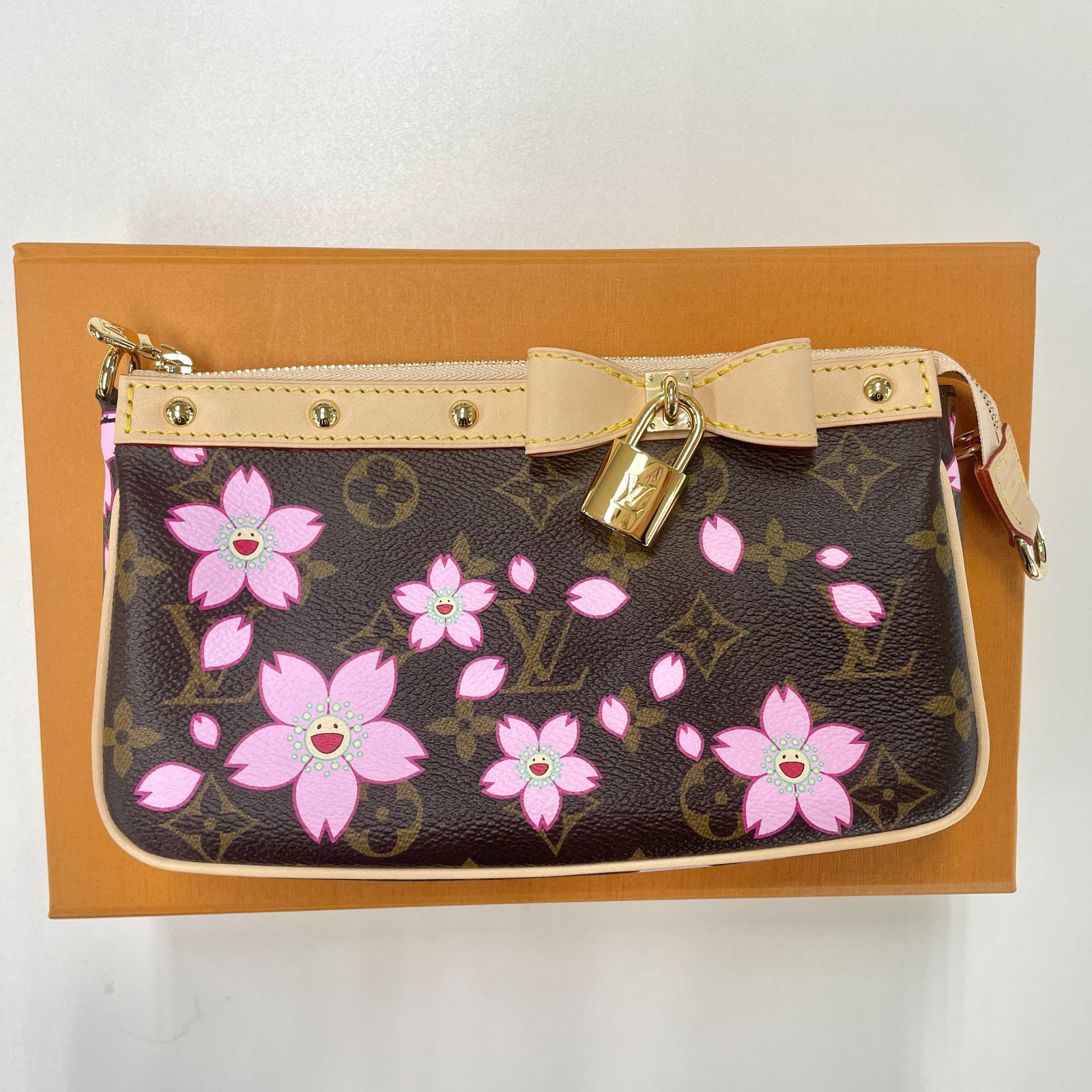 新品 ルイヴィトン 村上隆 LV × TM ポシェット・アクセソワール M13666