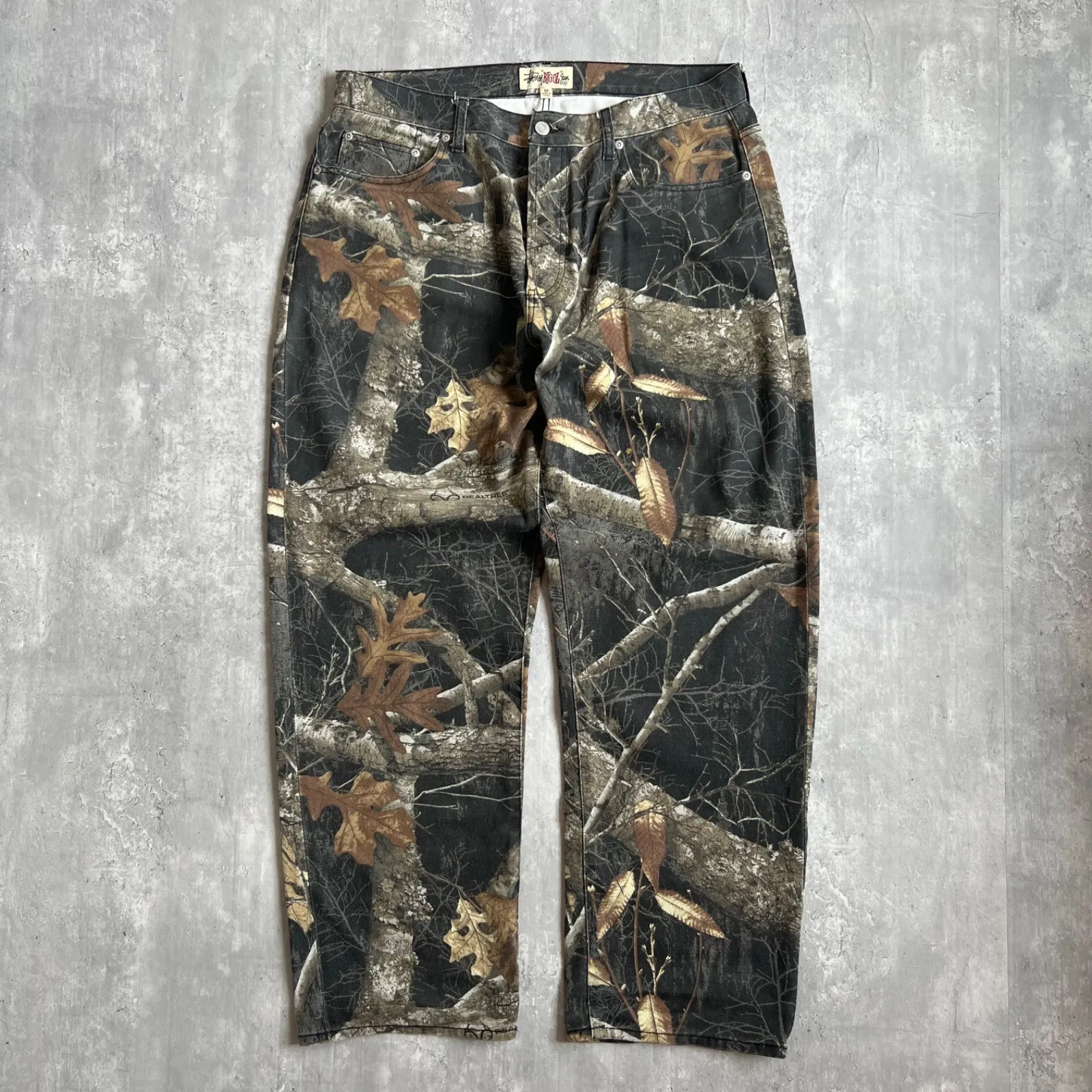 2026年最新】stussy big ol' jean realtreeの人気アイテム - メルカリ